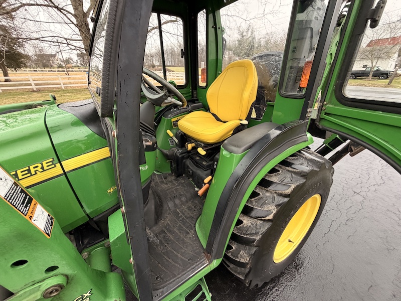 2005 John Deere 3120 Tractor Loader Backhoe - Image 26