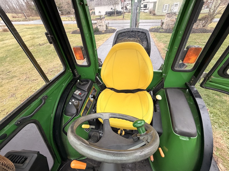 2005 John Deere 3120 Tractor Loader Backhoe - Image 25