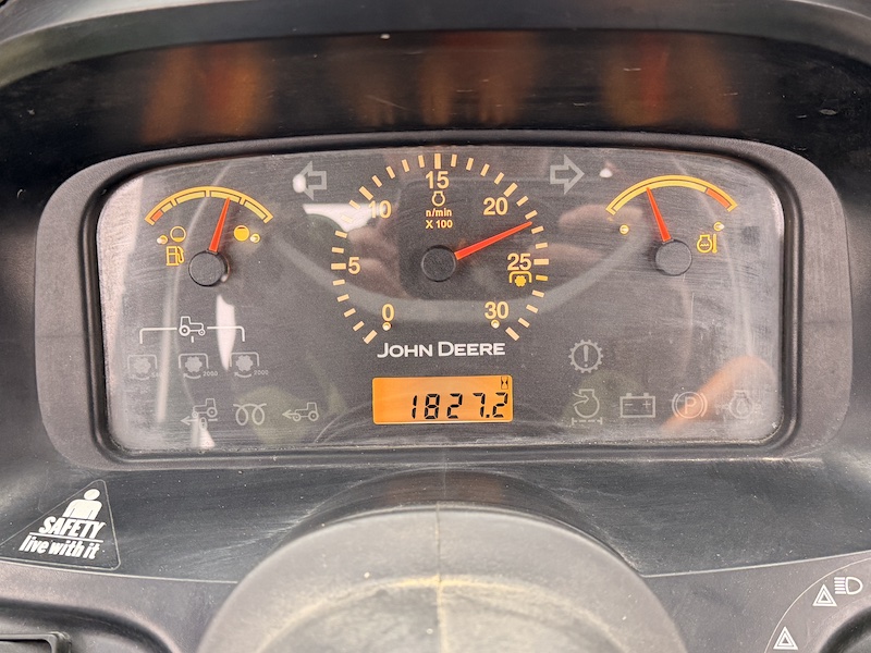 2005 John Deere 3120 Tractor Loader Backhoe - Image 30