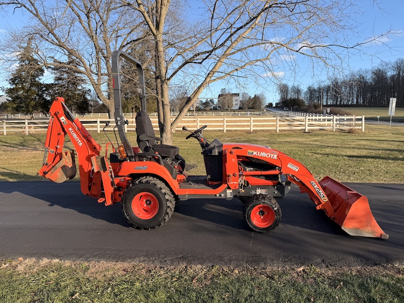 2013 Kubota BX25D Tractor Loader Backhoe - Image 5