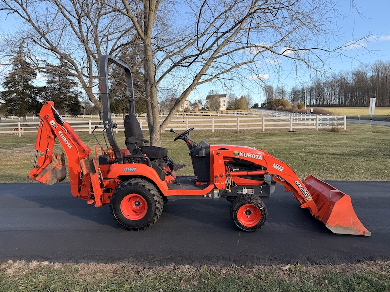 2013 Kubota BX25D Tractor Loader Backhoe