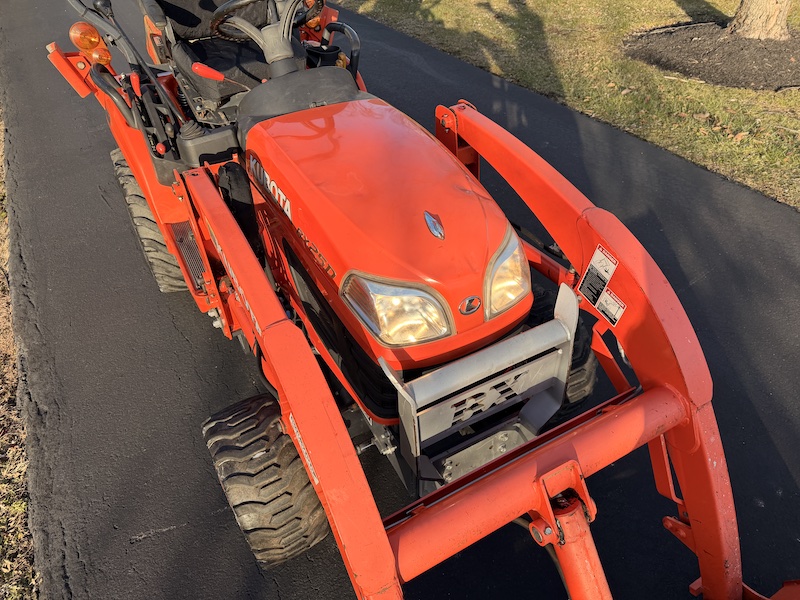 2013 Kubota BX25D Tractor Loader Backhoe - Image 9