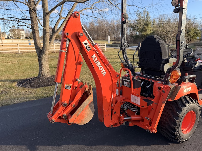 2013 Kubota BX25D Tractor Loader Backhoe - Image 12