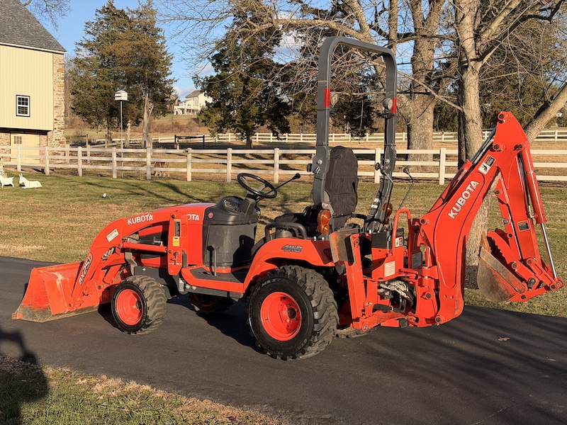 2013 Kubota BX25D Tractor Loader Backhoe - Image 21