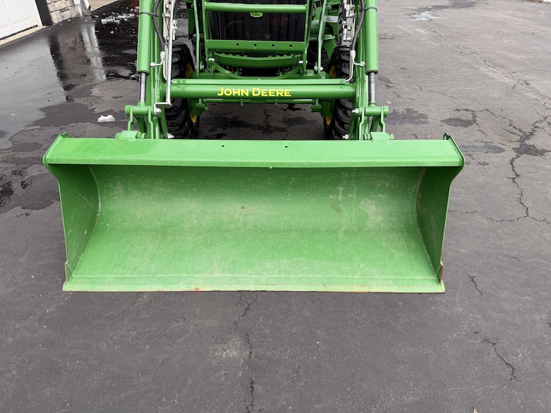 2023 John Deere 3046R Tractor Loader Backhoe - Image 6