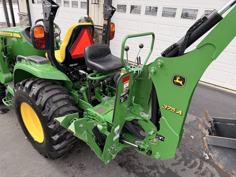 2023 John Deere 3046R Tractor Loader Backhoe - Image 12