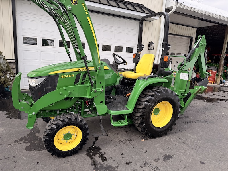 2023 John Deere 3046R Tractor Loader Backhoe - Image 14
