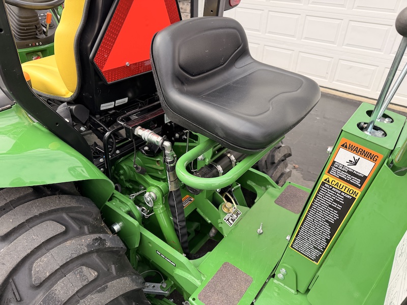2023 John Deere 3046R Tractor Loader Backhoe - Image 17
