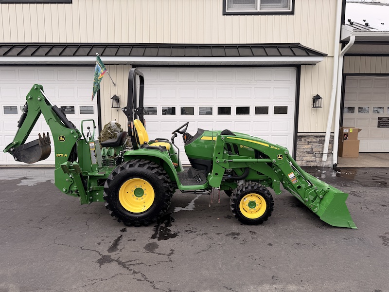 2023 John Deere 3046R Tractor Loader Backhoe - Image 22
