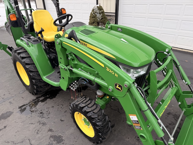 2023 John Deere 3046R Tractor Loader Backhoe - Image 24