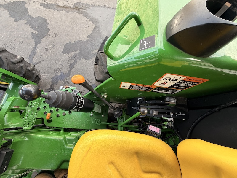 2008 John Deere 5103 Tractor Loader - Image 38