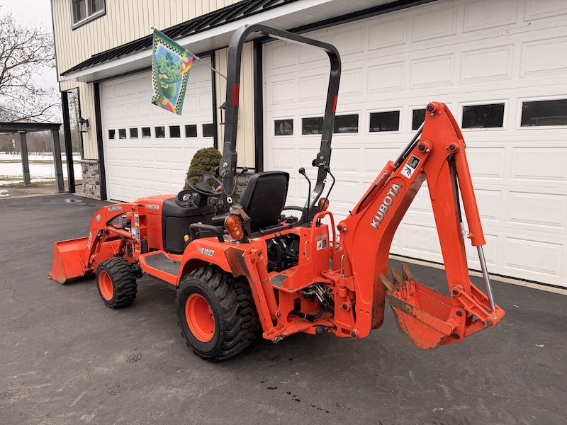 2010 Kubota BX25 Tractor Loader Backhoe - Image 10