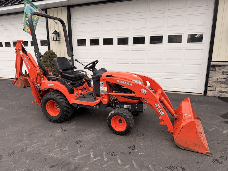 2010 Kubota BX25 Tractor Loader Backhoe - Image 17