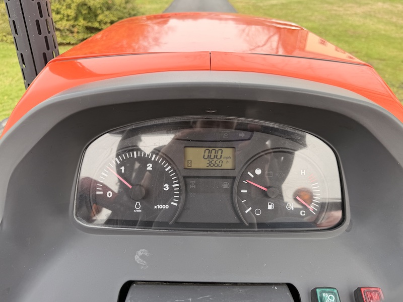 2007 Kubota M9540 Tractor - Image 31