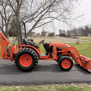 2013 Kubota B3300 Tractor Loader Backhoe