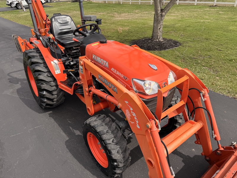 2013 Kubota B3300 Tractor Loader Backhoe - Image 8