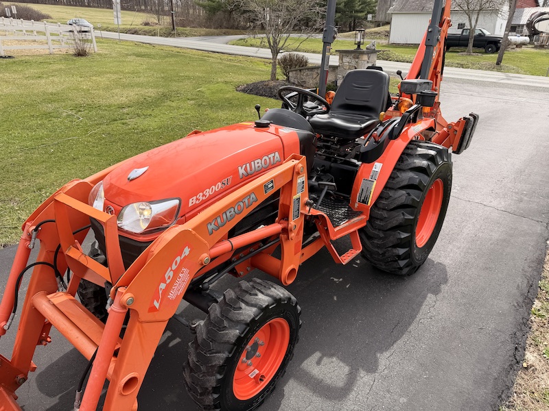 2013 Kubota B3300 Tractor Loader Backhoe - Image 21