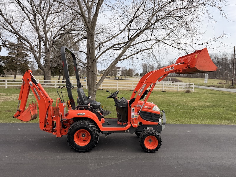 2009 Kubota BX25 Tractor Loader Backhoe - Image 10