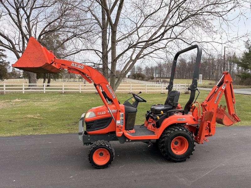 2009 Kubota BX25 Tractor Loader Backhoe - Image 22