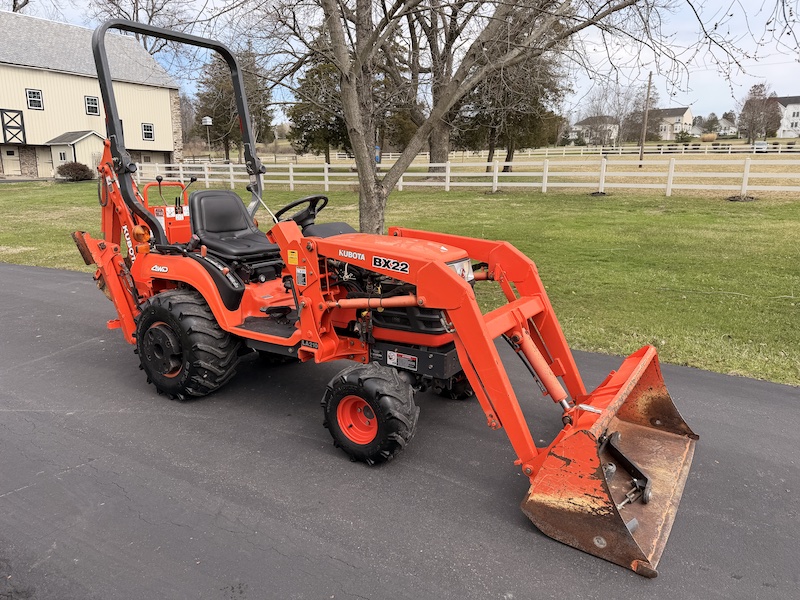 2003 Kubota BX22 Tractor Loader Backhoe - Image 3
