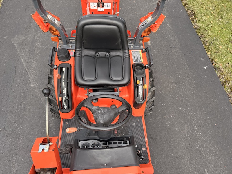2003 Kubota BX22 Tractor Loader Backhoe - Image 9