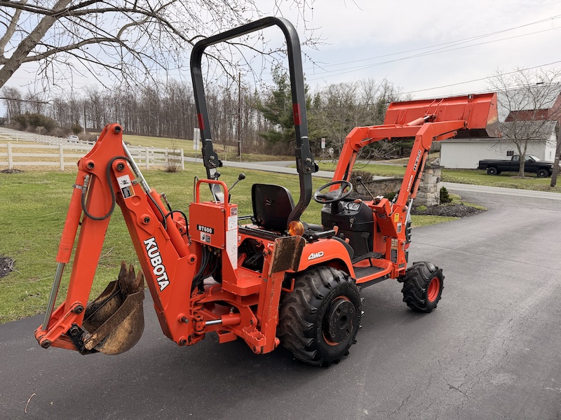 2003 Kubota BX22 Tractor Loader Backhoe - Image 11