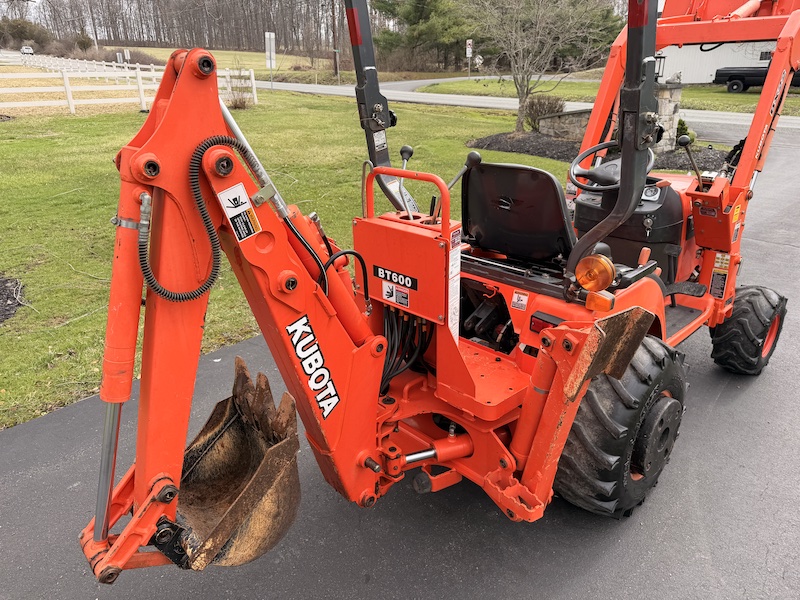 2003 Kubota BX22 Tractor Loader Backhoe - Image 12