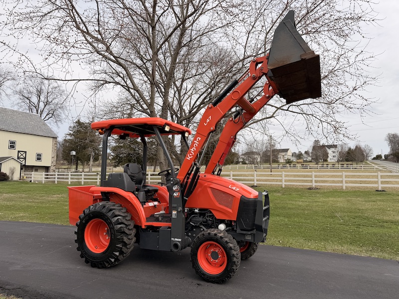 2023 Kubota L47 Tractor Laoder - Image 12