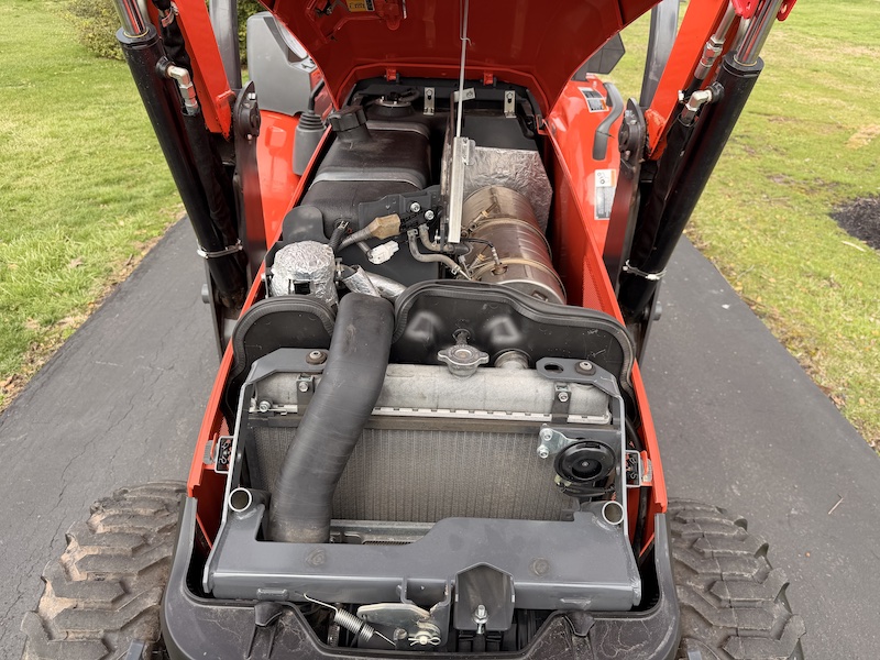 2023 Kubota L47 Tractor Laoder - Image 16