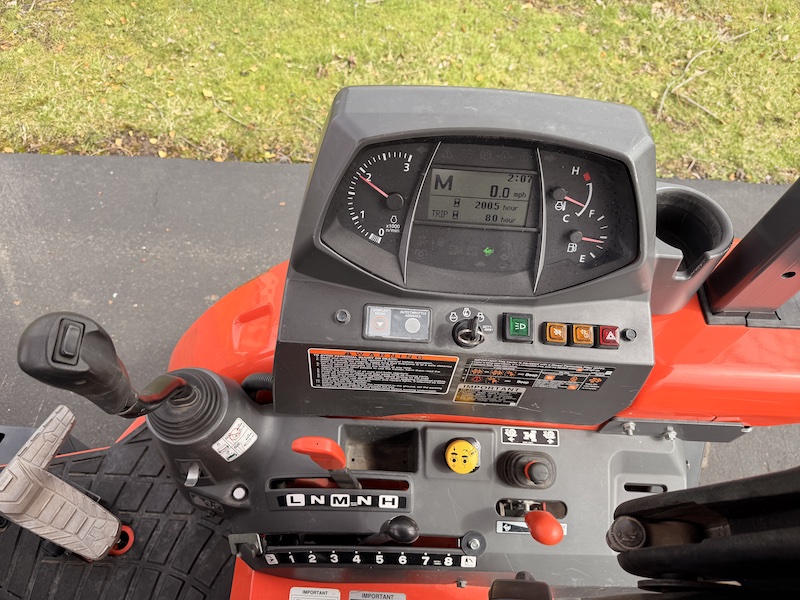 2023 Kubota L47 Tractor Laoder - Image 30