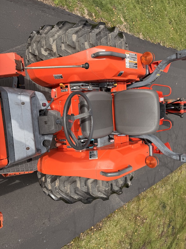 2002 Kubota Grand L3710 Tractor Loader Backhoe - Image 15