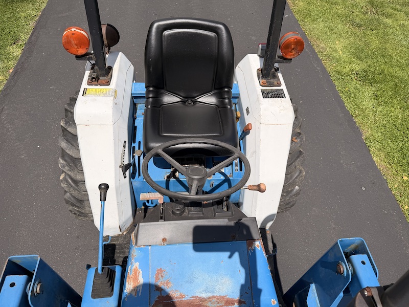 1989 Ford 1320 Tractor Loader - Image 16