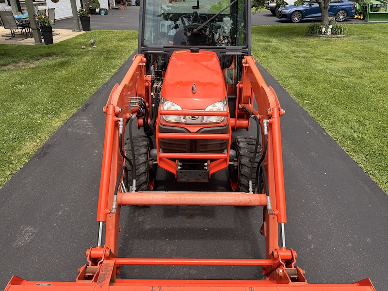 2012 Kubota B3000 Tractor Loader Cab - Image 7