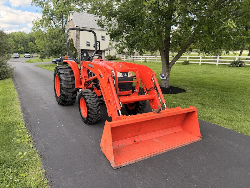 2013 Kubota L4600 Tractor Loader - Image 4