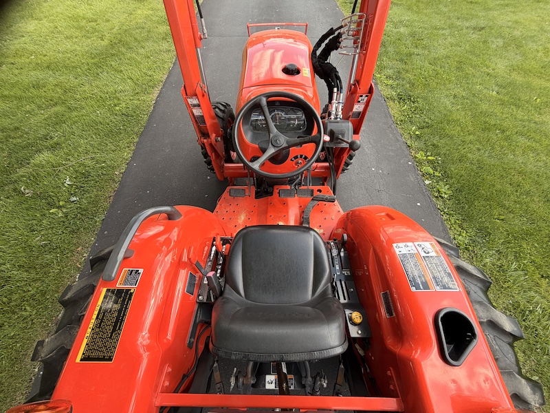 2013 Kubota L4600 Tractor Loader - Image 19