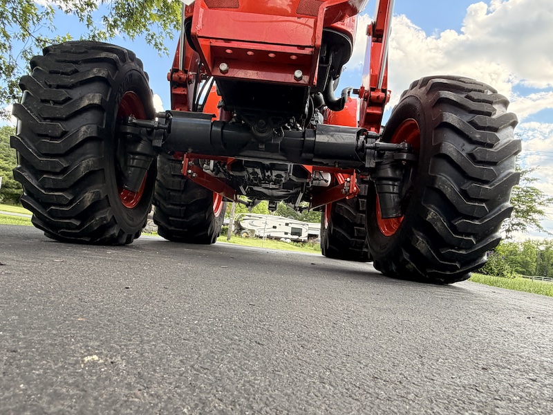 2013 Kubota L4600 Tractor Loader - Image 30