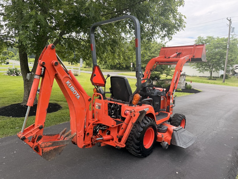 2011 Kubota BX25 Tractor Loader Mower Backhoe - Image 13
