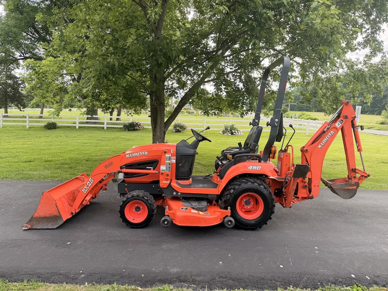 2011 Kubota BX25 Tractor Loader Mower Backhoe - Image 15