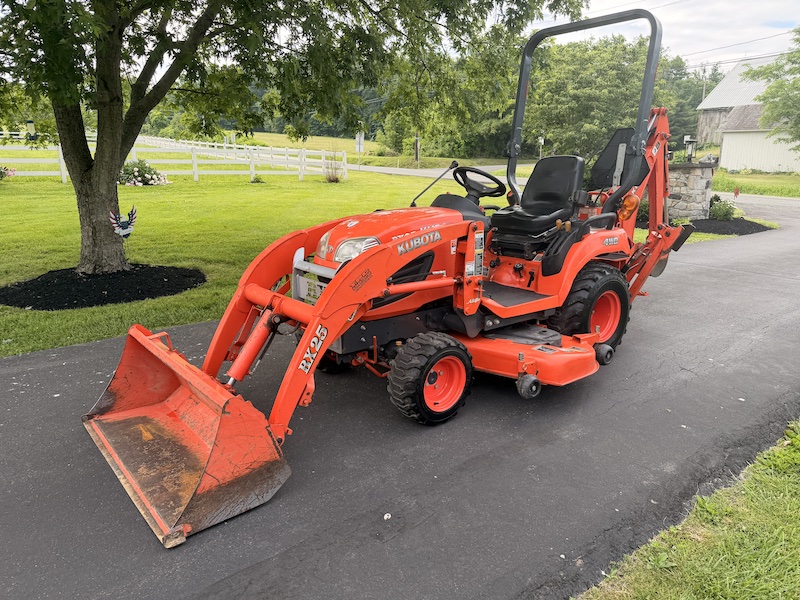 2011 Kubota BX25 Tractor Loader Mower Backhoe - Image 16