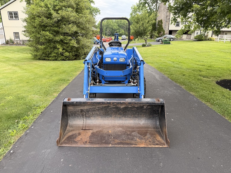 2007 New Holland T1510 Tractor Loader Backhoe - Image 5