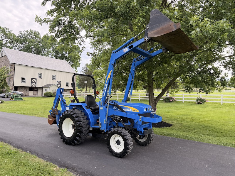 2007 New Holland T1510 Tractor Loader Backhoe - Image 11