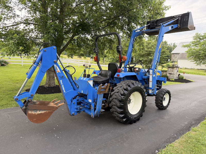 2007 New Holland T1510 Tractor Loader Backhoe - Image 13