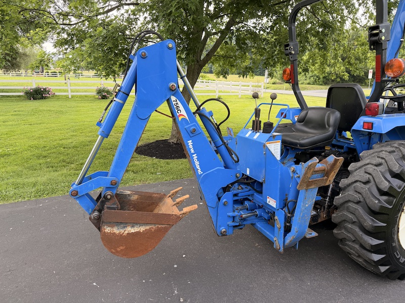 2007 New Holland T1510 Tractor Loader Backhoe - Image 14