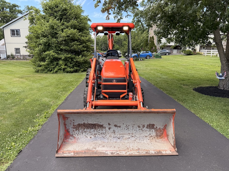 2014 Kubota L45 Commercial Tractor Loader Backhoe - Image 5