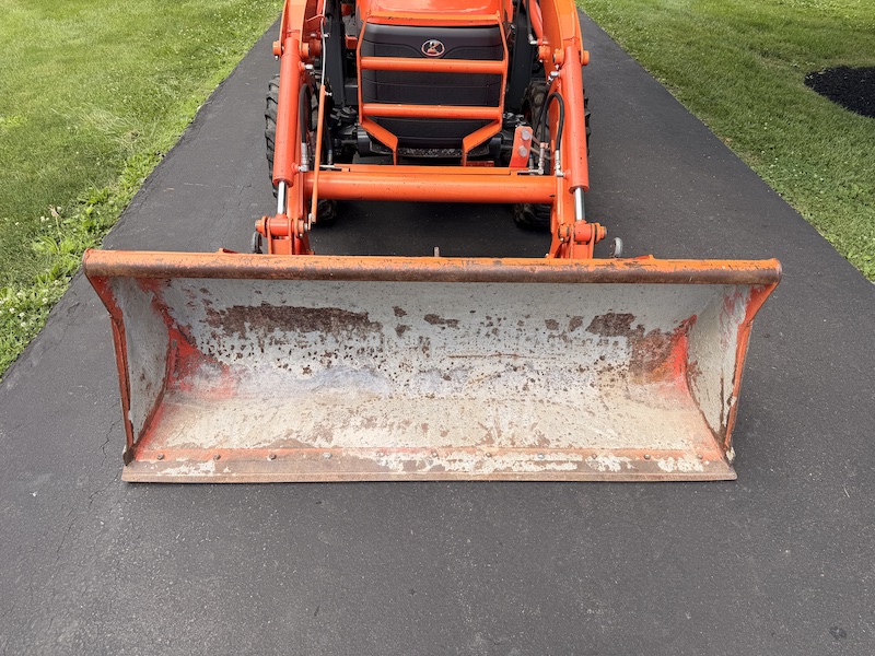 2014 Kubota L45 Commercial Tractor Loader Backhoe - Image 6