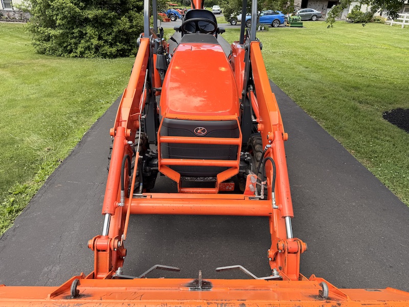 2014 Kubota L45 Commercial Tractor Loader Backhoe - Image 7