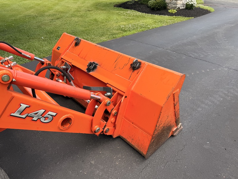 2014 Kubota L45 Commercial Tractor Loader Backhoe - Image 11