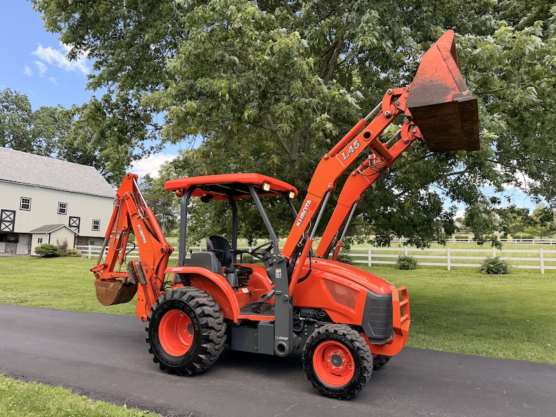 2014 Kubota L45 Commercial Tractor Loader Backhoe - Image 13