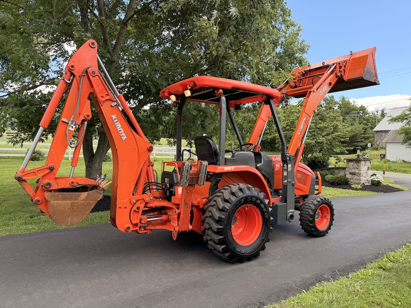 2014 Kubota L45 Commercial Tractor Loader Backhoe - Image 18