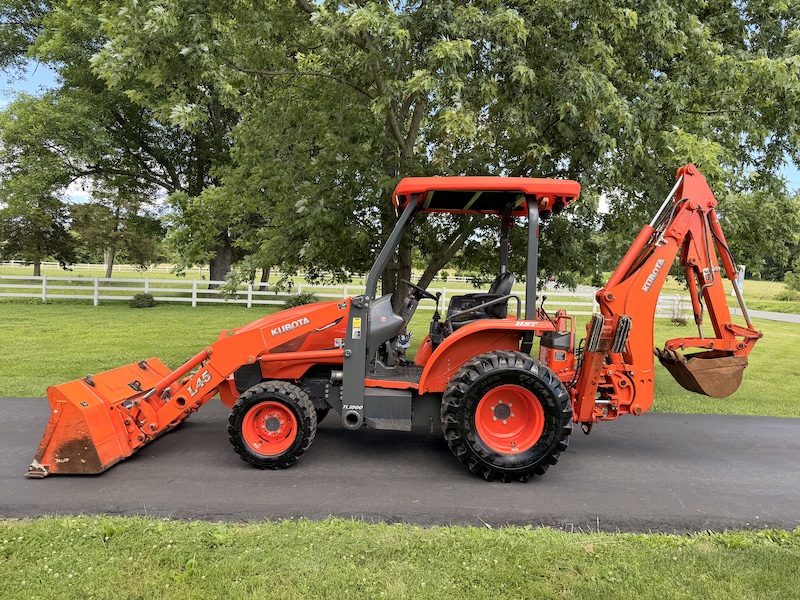 2014 Kubota L45 Commercial Tractor Loader Backhoe - Image 22